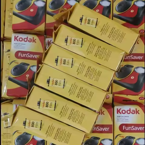 With Flash (Sliding Switch) Kodak FunSaver New Kodak 39 Exposures 800 Degree FunSaver 27 Sheets Disp