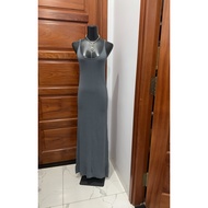 2hand dress.