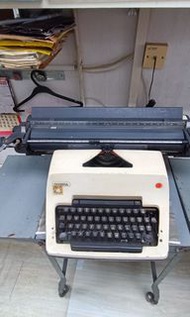 Olympia 打字機