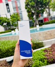 Isntree HA aqua gel cream