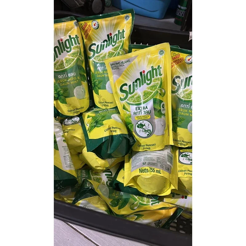 Sunlight 755ml Sabun cuci piring sunlight jeruk nipis & Daun mint 755ml