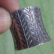 The gift is liked by the recipient pure silver Thai Karen hill tribe silver hand made Size 789.5 Ad