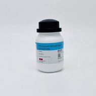 Hóa chất Potassium Dihydrogen Phosphate (KH2PO4 Chai 500G AR Xilong Cas 7778-77-0)