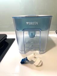 德國 BRITA 桌上型濾水箱 8.2L  FLOW 濾水壺
