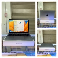 Macbook air M1 13 inch Ram 8Gb SSD 256Gb Second Inter original