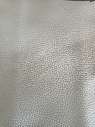 10 กระแทกข้างกลาง 4 นิ้วแหลม 3 นิ้วช่องบนถอดได้ด้านข้างโชว์ดอกไม้ mdf 15 minตู้ 65*42*48.5ซม.ช่องลมก