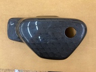 ครอบข้าง Monkey (4เกียร์)ฝั่งซ้าย หุ่มคาร์บอนแท้ลายรังผึ้ง