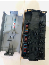 fuse box / box sekring Mitsubishi Fuso fighter ps190 ps220