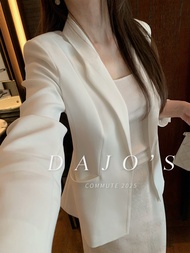 DOS เสื้อสูทคอปกแบบสวมใส่สบายสำหรับผู้หญิงในช่วงต้นฤดูใบไม้ผลิ ทรงเข้ารูป แขนยาว สีพื้น ปกเสื้อสูท