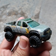 diecast junk hotwheels 10 toyota tundra abu abu diecast bekas mobilan