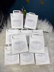 （全新行貨）Apple 原裝火牛 20w 快充。一年保用