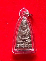 龍婆托  陳暖  阿贊隊