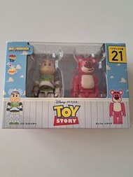Medicom toy be@rbrick toystory 一番賞 no.21 巴斯光年 buzz & 勞蘇 lotso 反斗奇兵 100% set bearbrick