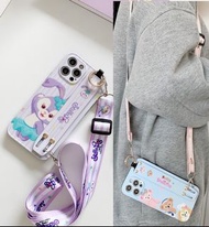 包郵 可斜孭/掛頸腕帶手機殼連斜孭掛繩 Duffy Stella Lou iPhone case with strap 💕iPhone 13/13pro/13promax/SE2/7/7+/8/8+/X/XR/XS Max/11/11pro/11pro max/12/12pro/12pro max