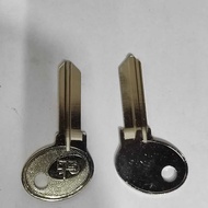 Duplicate key material 22