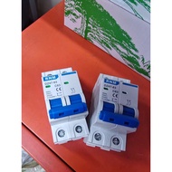1PC RNM AC Breaker DC Breaker 10A 16A 20A 25A 32A 40A 50A 63A 80A 100A 125A 2Poles