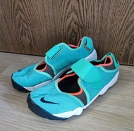 Nike Air Rift 忍者鞋