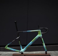 SEKA Spear 碳纖維公路單車車架 藍綠漸變色