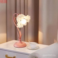 B & B 0 Student Table Lamp Night Desk Girl ins Net Nordic Bedroom Red Style Bedside Lamp Lamp Flower