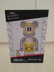 (全新) Bearbrick 100% & 400% Future Mickey 2021 Sorayama