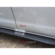 ♞Toyota Innova J E G 2016 -2023 OEM Black Step board / Stepboard / Running Board with Innova Logo