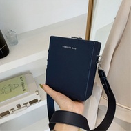 C & K⚡Miễn Phí Vận Chuyển⚡ Túi Đeo Chéo Nam Nữ Senior Sense Túi Hình Hộp Small Túi Vuông Chất Liệu D