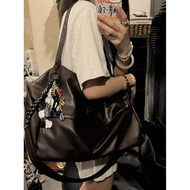 christy ng bucket Beg tangan besar Early Autumn New Style Large-Capacity One-Shoulder Airport Tote B