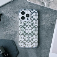 【COACH】iPhone 15系列 磁吸精品手機殼 軍綠經典大C