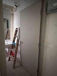 公屋廁所門