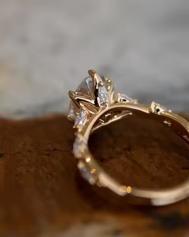 Custom 18K Solid Gold Lab-Grown Marquise Diamond 2 Carat E VVS2 Engagement Ring with Diamond Vine De