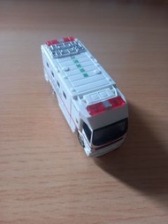Tomica No. 116 超級救護車 合金玩具模型。

模型原型為 Isuzu Giga 特種救護車，塗裝為白色搭配紅色條紋和警示燈。

車身印有「東京消防庁」字樣，屬於日本東京消防廳的特殊車輛。