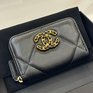 CHANEL 19 拉鍊零錢包黑金(芯片款)
