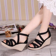 HM5 Ks 07 wedges casual Invitation