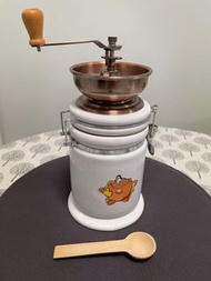 手磨咖啡機 coffee machine