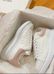 ✨Alexander McQueen 絨麪粉色 Qversized 板鞋波鞋 size:35-45