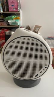 BenQ GV30超重低音藍牙喇叭便攜式投影機  可投射到牆身及天花板  居家外出必備良物