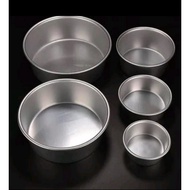 Plain round aluminum press pan, 0.5 mm thick, non-stick, various sizes from 14 cm to 22 cm, height 4