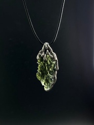 【天然捷克綠隕石】天然捷克隕石 莫爾道隕石 靈魂修復吊墜