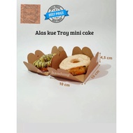 1 pack = 100 pcs Chiffon cake base, cake stand, mini cake Tray size 10x10x4.5 cm, Chiffon cake base