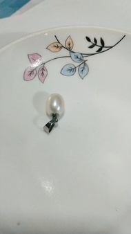 mặt dây chuyền ngọc trai akoya chuôi titan siêu bền