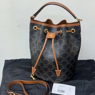 CELINE CLARA 新款凱旋門老花水桶包