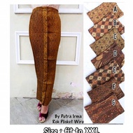 Jumbo Pleated Pleated Pleated Pleated Batik Skirt