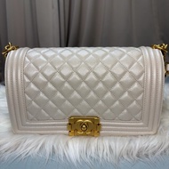 Chanel Boy 25 白色荔枝皮 金扣