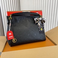 L v b e g a r t s y Genuine Leather Women's Full Set Handbag Mother Shoulder Size: 4 1 3 0 c m