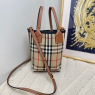 Burberry巴寶莉  mini迷你款單肩斜挎水桶包