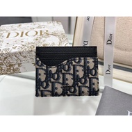 Dior Saddle Card Holder Card Holder
Black Grained Beef Leather with Beige and Black..
Number: 2ADCH1