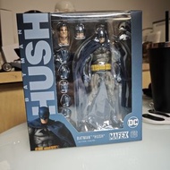 MAFEX 105 Batman Hush 蝙蝠俠 人偶