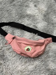 Vans 粉紅色草莓腰包