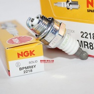 ปลั๊กไฟกระพริบ NGK BPMR8Y เหมาะสำหรับเครื่องยนต์สองสูบในเครื่องจักรตัดไม้ L7TC L7T CJ7Y BPM6A BPM8Y