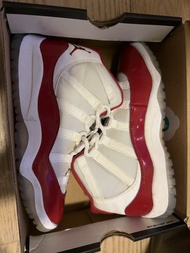 Air Jordan 11 Retro "Cherry"